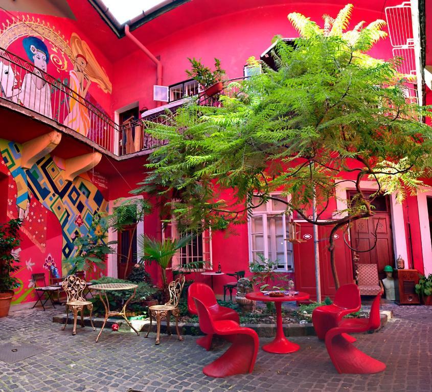 Santico Art Hotel And Hostel بودابست الغرفة الصورة