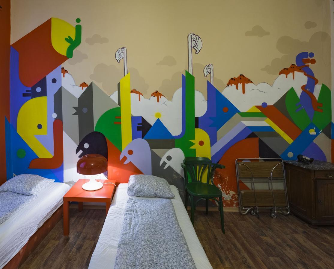 Santico Art Hotel And Hostel بودابست الغرفة الصورة