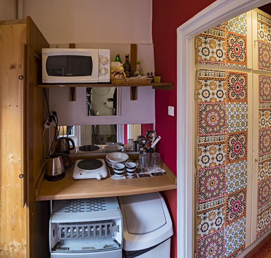 Santico Art Hotel And Hostel بودابست الغرفة الصورة