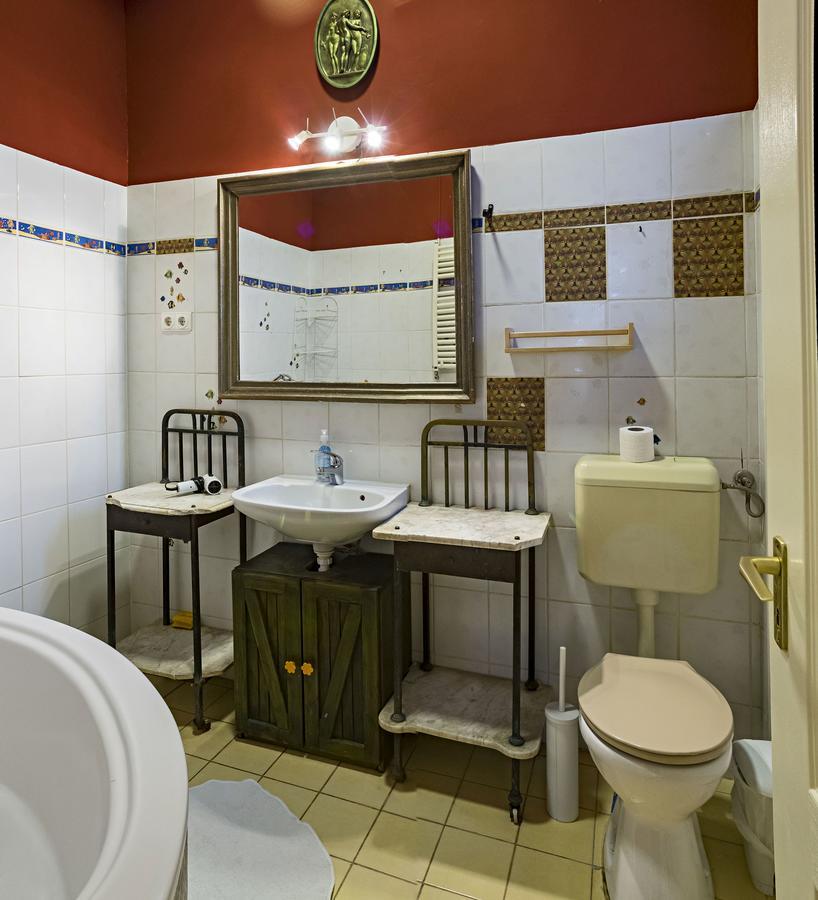 Santico Art Hotel And Hostel بودابست المظهر الخارجي الصورة