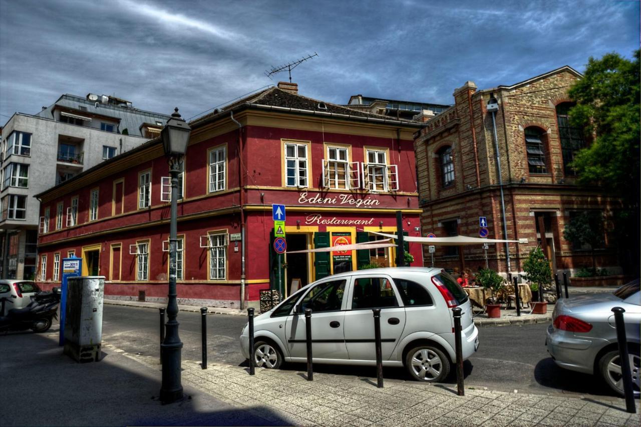 Santico Art Hotel And Hostel بودابست المظهر الخارجي الصورة