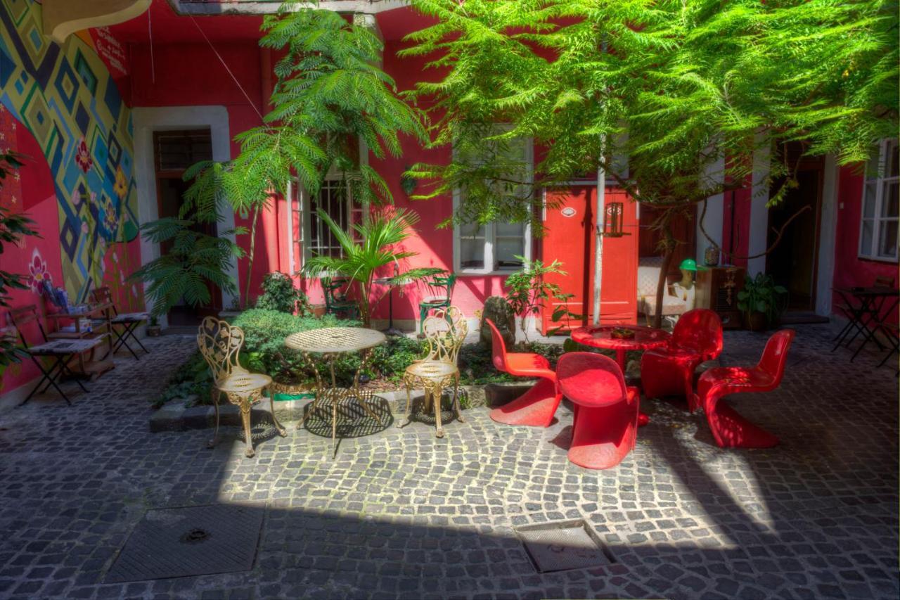 Santico Art Hotel And Hostel بودابست المظهر الخارجي الصورة